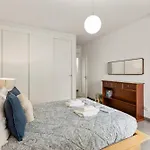 38 - Residences 公寓 *