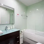 38 - Residences 公寓 *