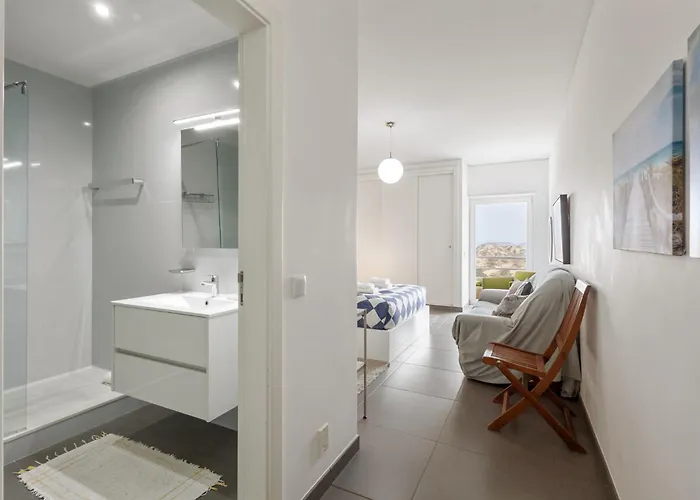 38 - Residences Apartment